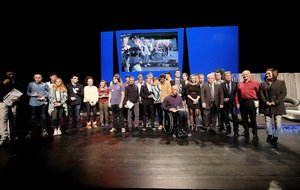 3 nageurs récompensés ce lundi soir au Théâtre de l'Odyssée, en présence de la championne de natation synchronisée Virginie Dedieu, marraine de la soirée