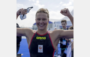 Bravo Sharon, Championne du monde du 10km eau libre à DOHA samedi 3 février 2024, qui a débuté en Dordogne (8 ans à ASPTT Périgueux)